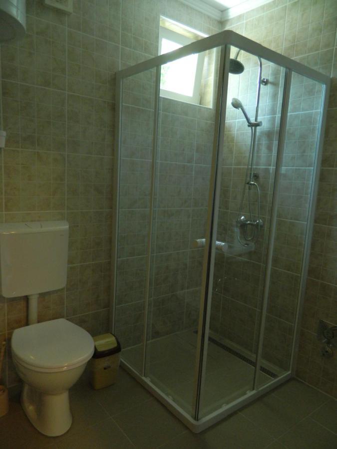 Família-Pelso apartmanház Zamárdi Esterno foto