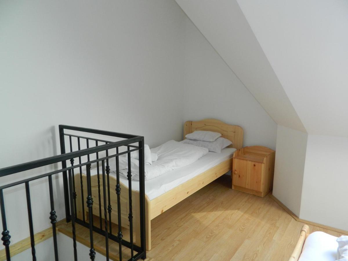 Família-Pelso apartmanház Zamárdi Esterno foto