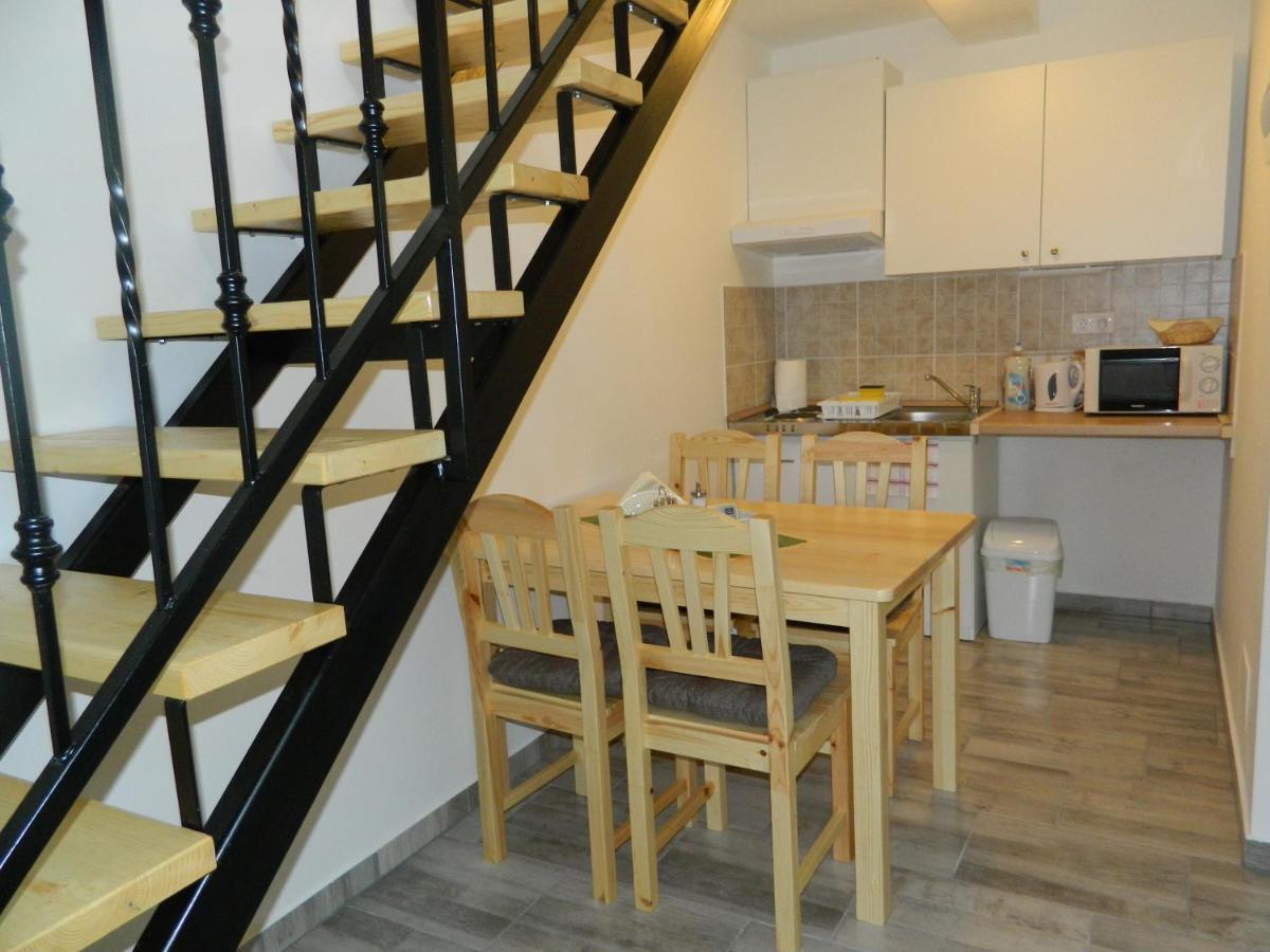 Família-Pelso apartmanház Zamárdi Esterno foto