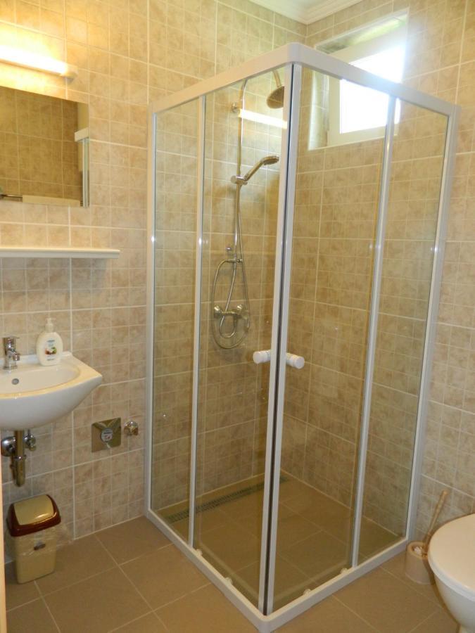 Família-Pelso apartmanház Zamárdi Esterno foto
